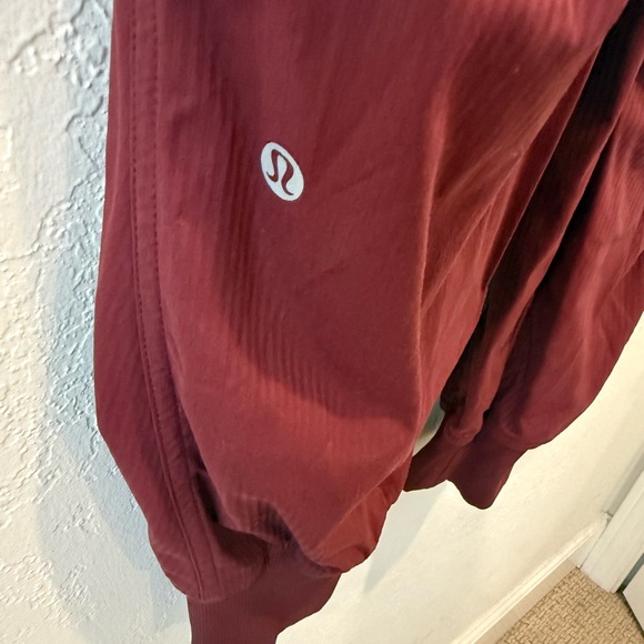 LULULEMON Dance Studio Mid Rise Jogger Pants in Merlot size 8 - Picture 7 of 9